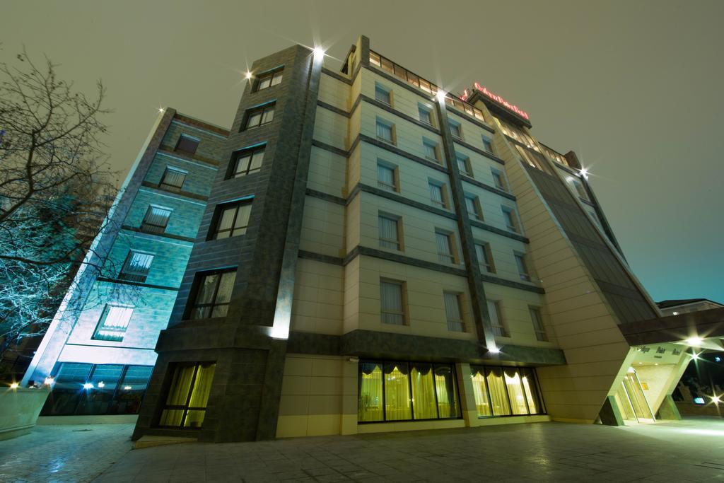 Point Hotel Baku Luaran gambar